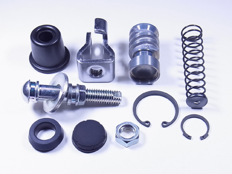 Kit réparation de maître-cylindre TOURMAX Honda CB1100/CBR1100XX/VTX1800 
