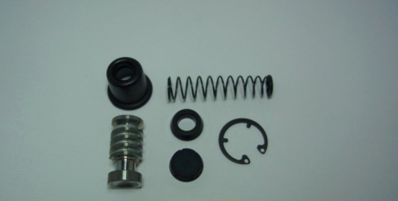 Kit réparation de maître-cylindre de frein arrière TOURMAX Kawasaki ZX10/ZZR1100 