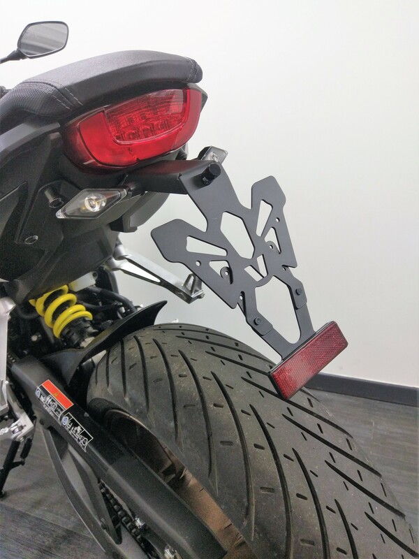 Support de plaque V PARTS noir Honda CB650R 