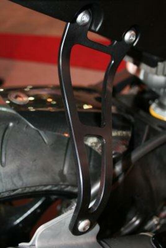 Patte de fixation de silencieux R&G RACING noir Aprilia 