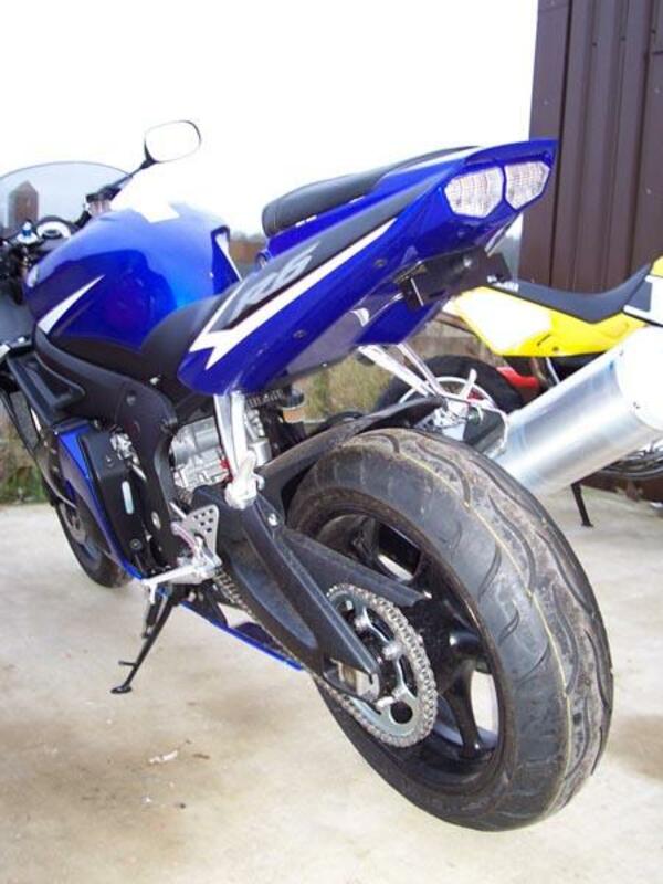 Support de plaque R&G RACING YAMAHA YZF-R6/YZF-R1