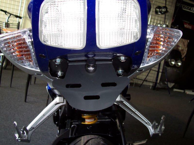Support de plaque R&G RACING pour GSXR600/750 06-07 