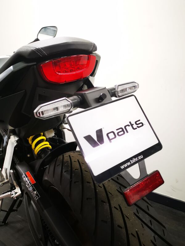 Support de plaque V PARTS noir - Honda CB650R 