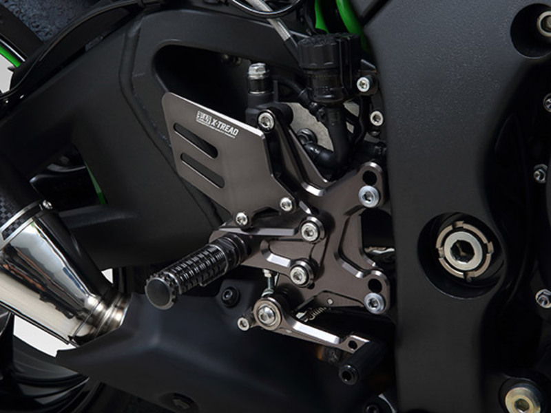Commandes reculées réglables YOSHIMURA X-Tread - Kawasaki Ninja ZX-10R/RR/R SE 