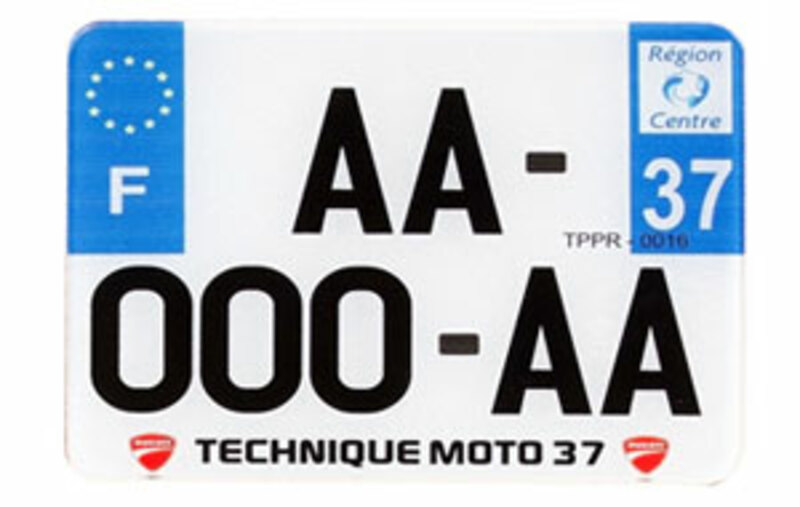 Plaques d'immatriculation PVC et fonds blancs PPI - SIV 210x145 avec bordure commerciale département  04 - 10 pièces 