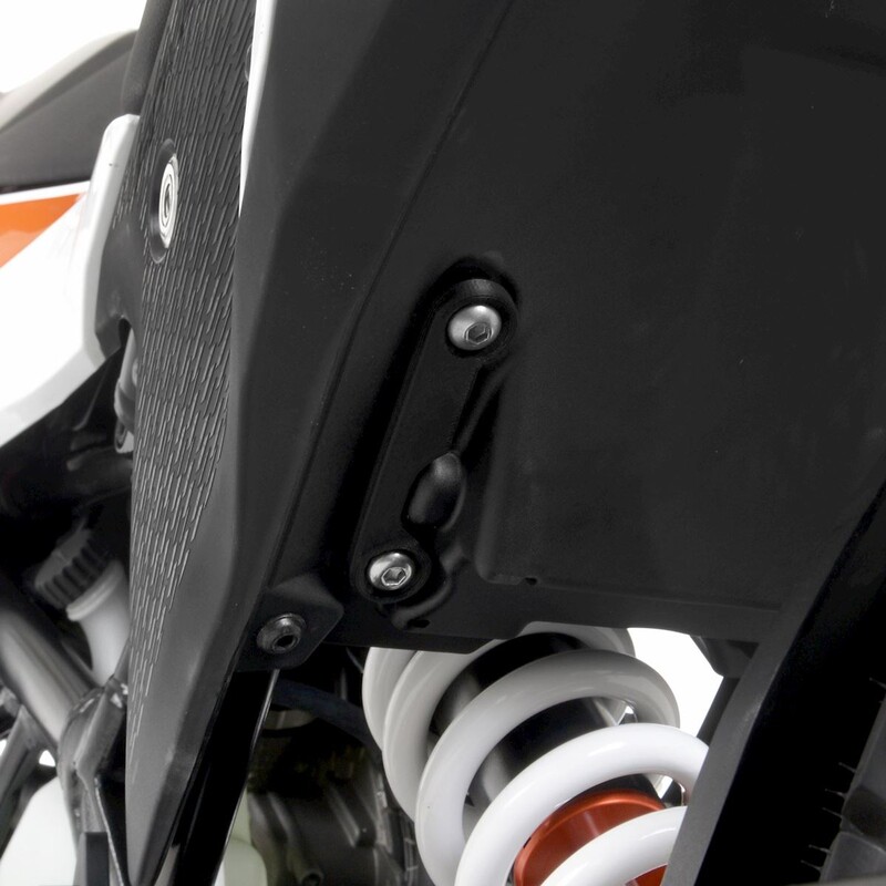 Cache orifice reposes-pieds arrière R&G RACING noir - KTM390 Adventure 