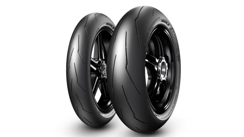 Train de pneus PIRELLI SUPERCORSA V2 (120/70ZR17 SC2+180/55ZR17 SC2) 
